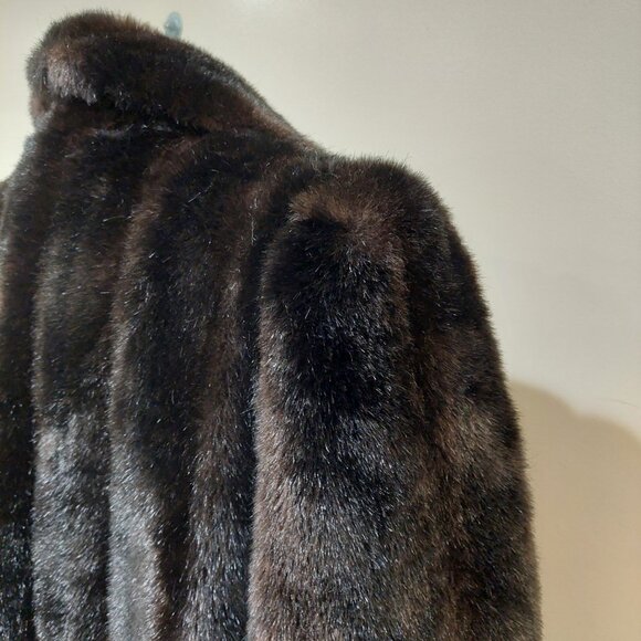 💥VINTAGE GLAM💥VTG 70s/80s LUXURY FAUX MINK FUR LONGLINE COAT in DARK BROWN - Picture 9 of 16